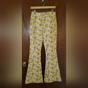Forever 21 Yellow Daisies Bell Bottom Pants Jeans Sz 27
